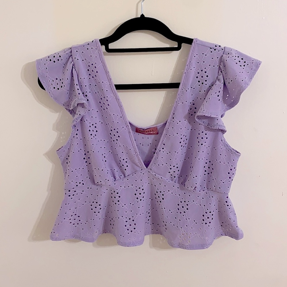Light lilac crop top